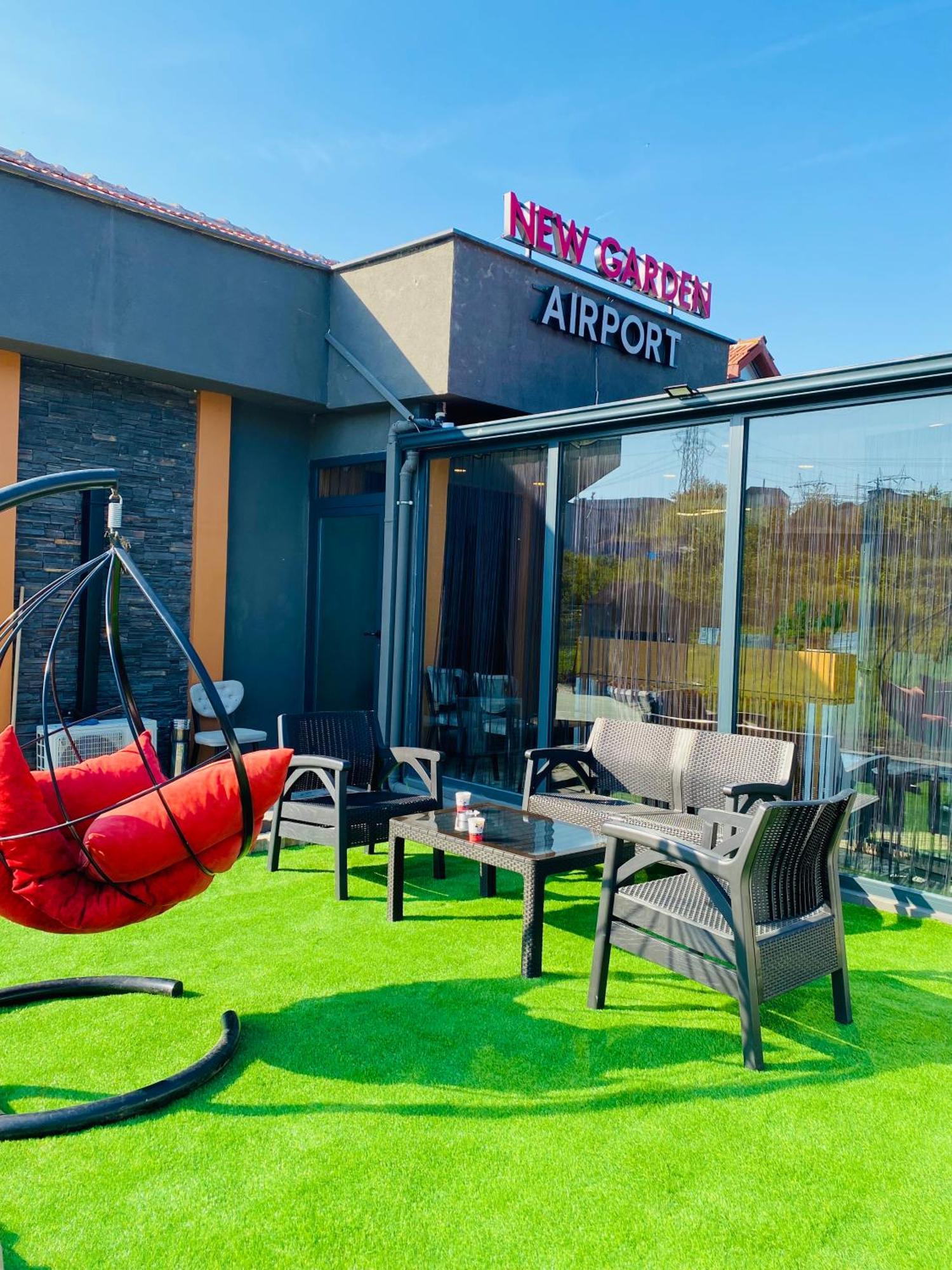 Hotel New Garden Airport